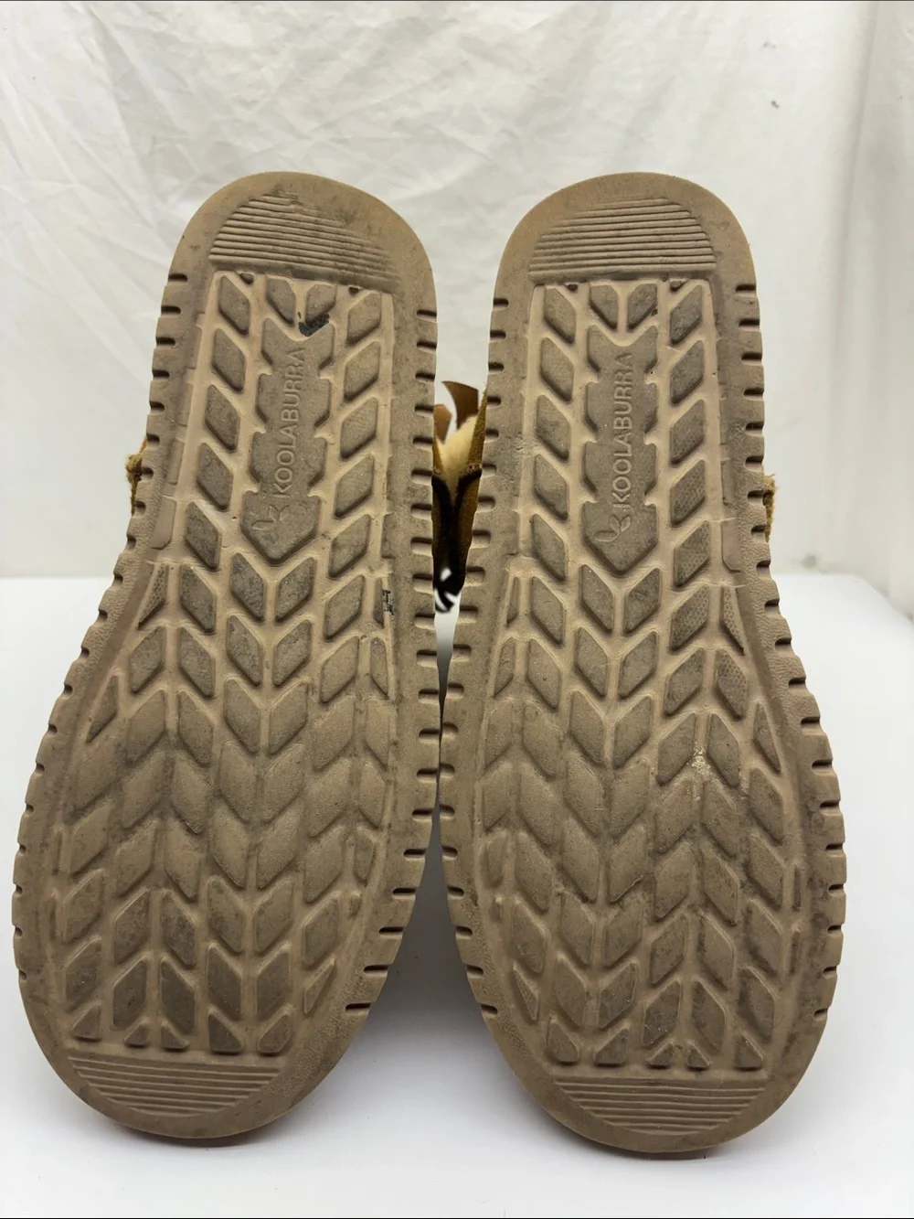 Koolaburra by Ugg bows boots, women’s size 9, box 1G